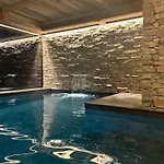 酒店 La Du Breuil 4*