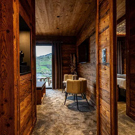 ホテル La Du Breuil ラ・ブレス