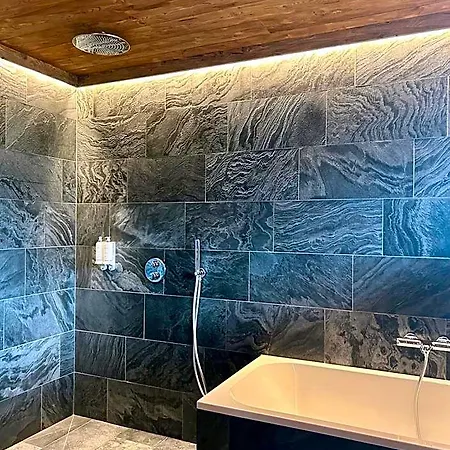 La Du Breuil 4*
