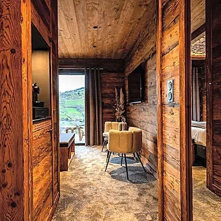 La Du Breuil Hotel 4*